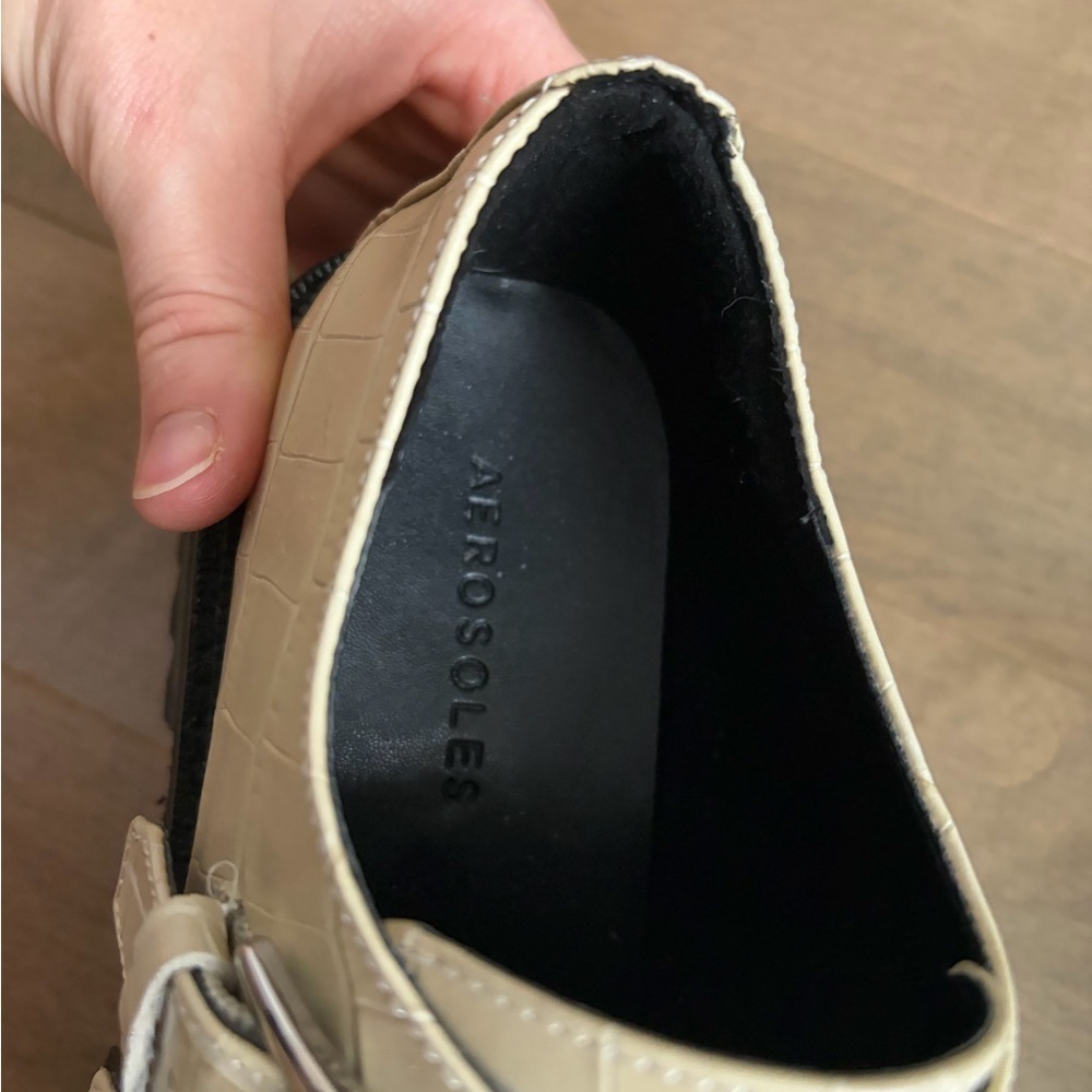 Aerosoles Womens Cream Leather Loafers size 8 - Picture 6 of 8